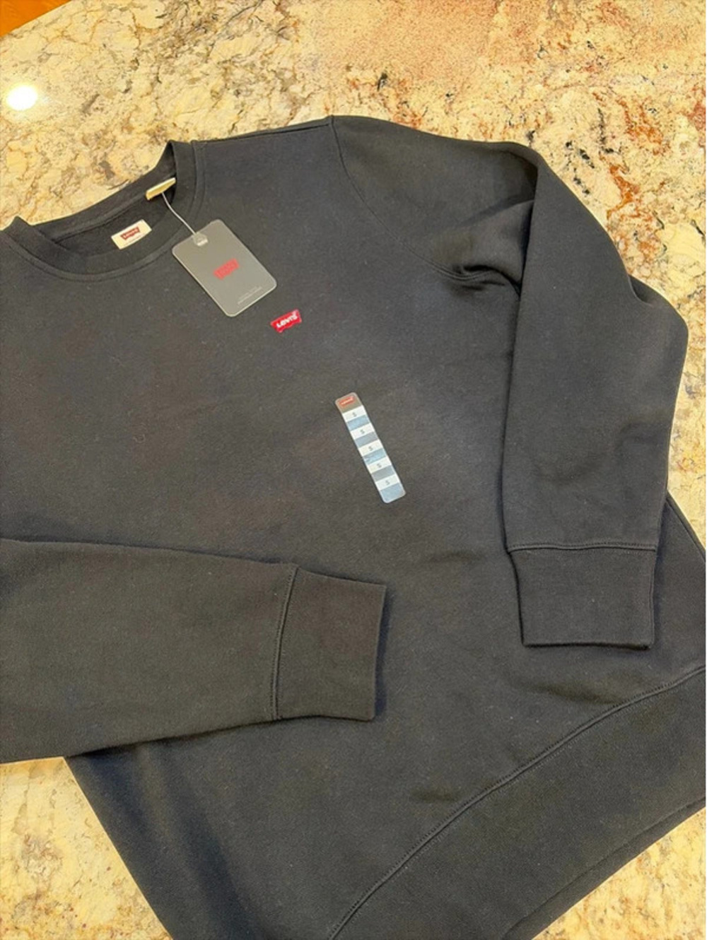Levi’s Men’s Small Housemark Sweatshirt Black Pullovwe Red Batwing Logo NWT NEW!